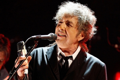 Боб Дилан выпускает альбом Rough and Rowdy Ways
