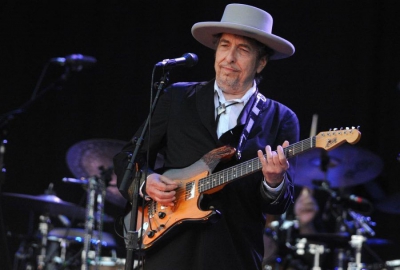 Боб Дилан продал права на свои песни Universal Music Group